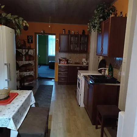 Hagyomany Oerzo Egyesuelet Guest house Pacir